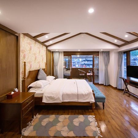 Fenghuang Slowly Time Inn Exterior photo