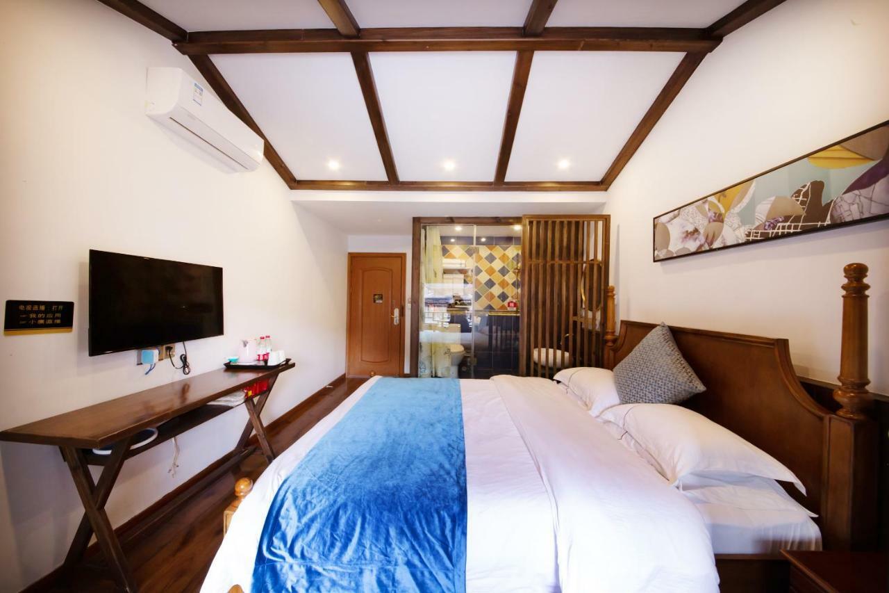 Fenghuang Slowly Time Inn Exterior photo